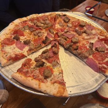 Main St Pizzeria and Beer Garden - Pizza Near Me - Buda, Texas Main St Pizzeria and Beer Garden - Pizza Near Me - Buda, Texas