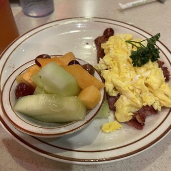 Bob’s Big Boy - American Near Me - Burbank, California