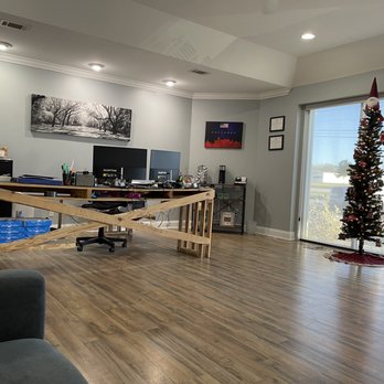 Coastal Glass Works - Front Office - Windshield Installation & Repair Near Me Coastal Glass Works - Front Office - Windshield Installation & Repair Near Me