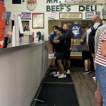 Mr. Beef - Alas, front of the line - Fast Food Near Me - Chicago, Illinois Mr. Beef - Alas, front of the line - Fast Food Near Me - Chicago, Illinois