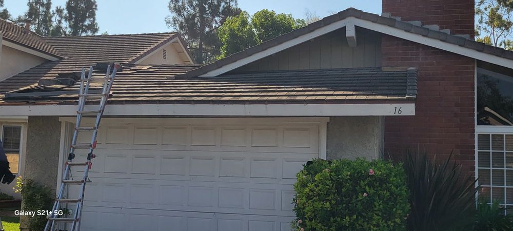 Slide of Joel Gomez Roofing Solution Orange County