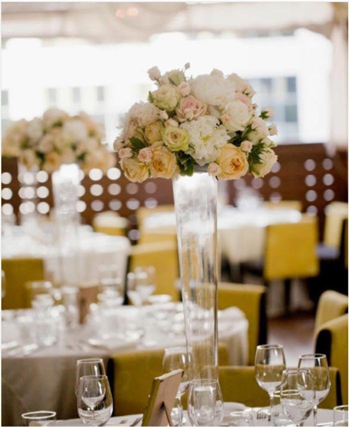 JARDIN DE ROSE Updated May 2024 98 Photos 3575 Avenue du Parc, Montréal, Quebec, Canada