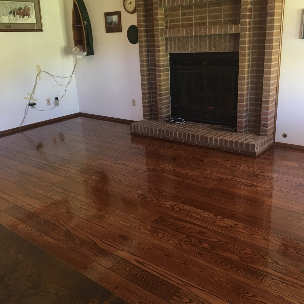 a hardwood floor in a living room