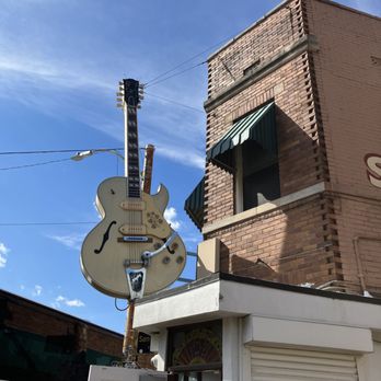 Shoot For The Moon Travels - Sun Studios Memphis - Travel Agents Near Me Shoot For The Moon Travels - Sun Studios Memphis - Travel Agents Near Me