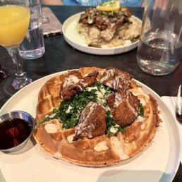 Golden Era Chick-un & Waffles