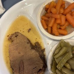 Danview Restaurant - Pot roast with au jus, Italian green beans, and baby carrots.