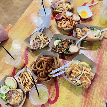 Fish Hut Grill - Chicken sandwich, fried fish tacos, blackened fish bites, blackened fish tacos, grouper sandwich, peel n eat shrimp, shrimp tacos - American Near Me - Emerald Isle, North Carolina Fish Hut Grill - Chicken sandwich, fried fish tacos, blackened fish bites, blackened fish tacos, grouper sandwich, peel n eat shrimp, shrimp tacos - American Near Me - Emerald Isle, North Carolina
