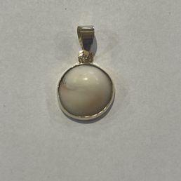 14k gold pendant
