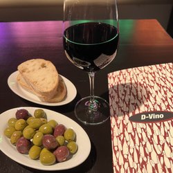 D-Vino - Olives appetizer