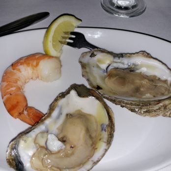 Carlo & Johnny - Steakhouses Near Me - Cincinnati, Ohio Carlo & Johnny - Steakhouses Near Me - Cincinnati, Ohio