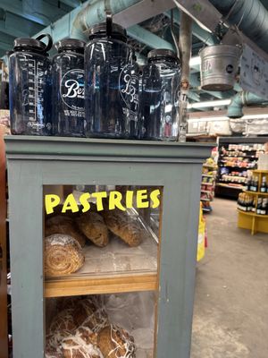 Bert's Market by null