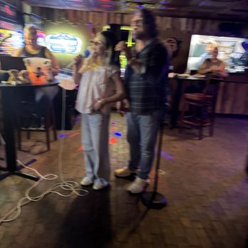 Smuggler's Den - Pubs Near Me - Murrells Inlet, South Carolina Smuggler's Den - Pubs Near Me - Murrells Inlet, South Carolina