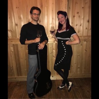 Ramo d'Olivo - Live local music! - Wine Bars Near Me - Bentonville, Arkansas Ramo d'Olivo - Live local music! - Wine Bars Near Me - Bentonville, Arkansas