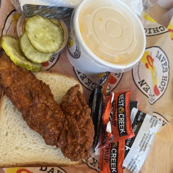 Dave's Hot Chicken - Dave's #1 2 Tenders w/ Fries (Mild) - Chicken Shop Near Me - Waco, Texas