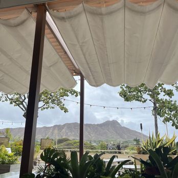 Deck. - view - Hawaiian Near Me - Honolulu, Hawaii Deck. - view - Hawaiian Near Me - Honolulu, Hawaii