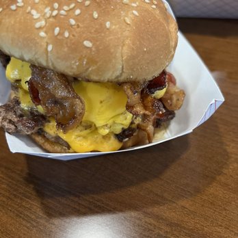 OMG Lounge - Dad Bod cheeseburger - Burgers Near Me - Owasso, Oklahoma OMG Lounge - Dad Bod cheeseburger - Burgers Near Me - Owasso, Oklahoma