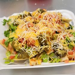 Tito & Teresa Restaurant - Nachos de pollo