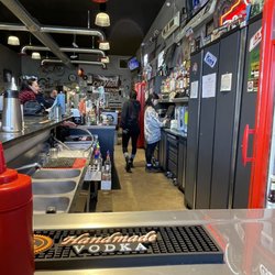 Guppies Hot Rod Grille - Bar Area