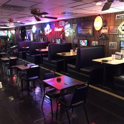 Mellon's Pub - Mellons Pub !!!