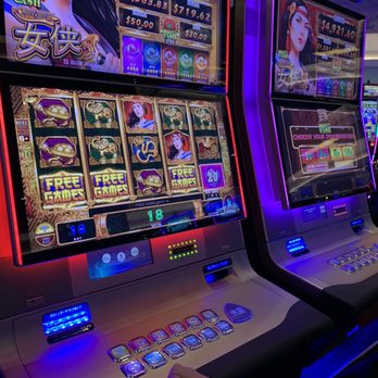 the DOUGLAS, Autograph Collection - Fun free play at casino attached - Hotels Near Me - Vancouver, British Columbia the DOUGLAS, Autograph Collection - Fun free play at casino attached - Hotels Near Me - Vancouver, British Columbia