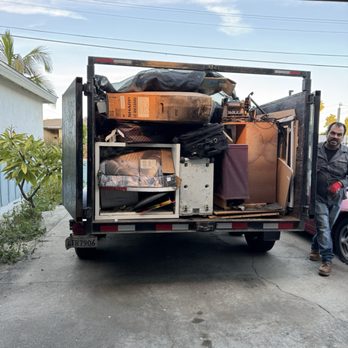 Junk Haul Team - Junk haul - full load - Junk Removal & Hauling Near Me Junk Haul Team - Junk haul - full load - Junk Removal & Hauling Near Me