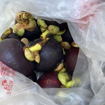 Chau's Fresh Fruit - Mangosteen - Juice Bars & Smoothies Near Me - Honolulu, Hawaii