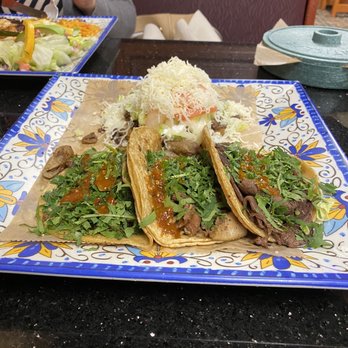 El Azteca - Tacos de tripa suave y sope de asada - Mexican Near Me - Chicago, Illinois