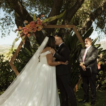2Wed4Life - Officiants Near Me