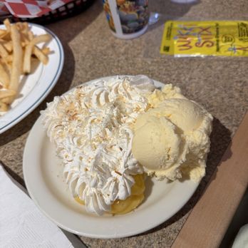 Thunderbird Restaurant - Coconut cream pie - American Near Me - Mt. Carmel Junction, Utah Thunderbird Restaurant - Coconut cream pie - American Near Me - Mt. Carmel Junction, Utah