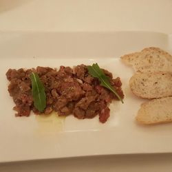 EL Chalet - Steak tartar riquisimo