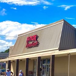 T J Maxx - TJ Maxx, Cape May Courthouse -- storefront