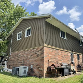 Cure Contracting - Completed Siding in Strongsville! - General Contractors Near Me - Akron, Ohio