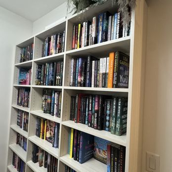 Page And Petals - Selection of fiction books - Bookstores Near Me - Wappingers Falls, New York