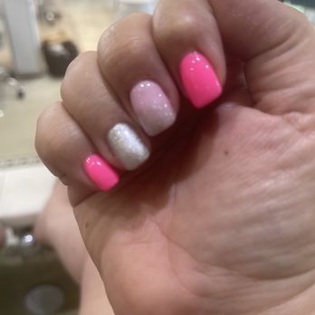 Bellagio Nails Blowout Bar - Hard gel over natural nails with gel polish - Blow Dry/Out Services Near Me - Cornelius, North Carolina