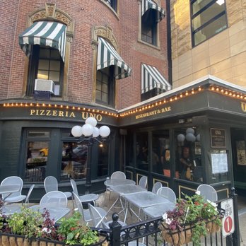 Pizzeria Uno - The outside of Pizzeria Uno! - Pizza Near Me - Chicago, Illinois Pizzeria Uno - The outside of Pizzeria Uno! - Pizza Near Me - Chicago, Illinois