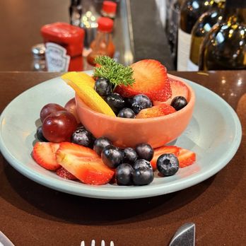 Berkeley Social Club - Side of Mixed Fruit - Breakfast & Brunch Near Me - Berkeley, California Berkeley Social Club - Side of Mixed Fruit - Breakfast & Brunch Near Me - Berkeley, California