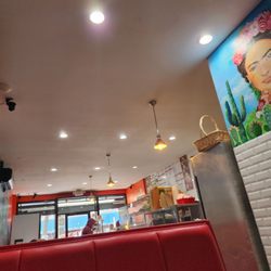 Mister Chicken II - Cool retro inside