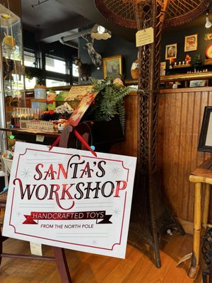 Tannersville Antique & Artisan Center by null