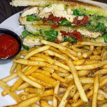 Bella - Chicken panini - Italian Near Me - Maryville, Tennessee Bella - Chicken panini - Italian Near Me - Maryville, Tennessee