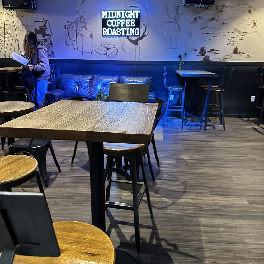 Midnight Coffee Roasting - Seating area - Coffee Roasteries Near Me - Reno, Nevada Midnight Coffee Roasting - Seating area - Coffee Roasteries Near Me - Reno, Nevada