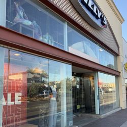 Tillys