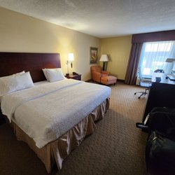 Hampton Inn Staunton