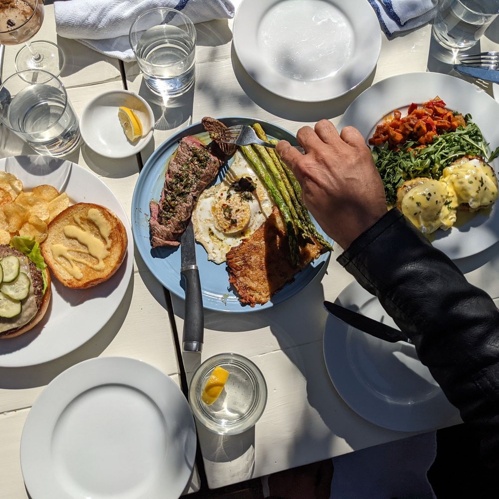 The Wayback Cafe and Cottages - Cheeseburger, steak and eggs, eggs Benedict on crab cakes! - Bed & Breakfast Near Me - Austin, Texas The Wayback Cafe and Cottages - Cheeseburger, steak and eggs, eggs Benedict on crab cakes! - Bed & Breakfast Near Me - Austin, Texas