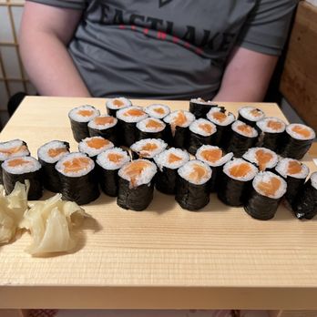 Izumi - Sashimi Platter - Sushi Bars Near Me - Kirkland, Washington