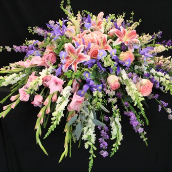 Flowers by Emily - Florists Near Me - Middlefield, Ohio