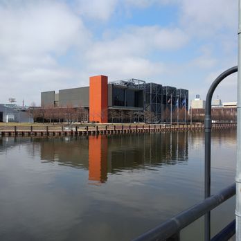 Reed Street Yards Park - Parks Near Me - Milwaukee, Wisconsin Reed Street Yards Park - Parks Near Me - Milwaukee, Wisconsin