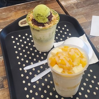 Cups - Green tea (top) and mango (bottom) - Desserts Near Me - Markham, Ontario