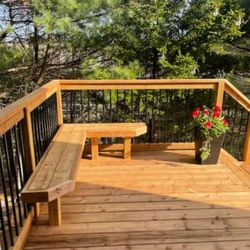 Tom Miller Contracting - Top of deck with stairs