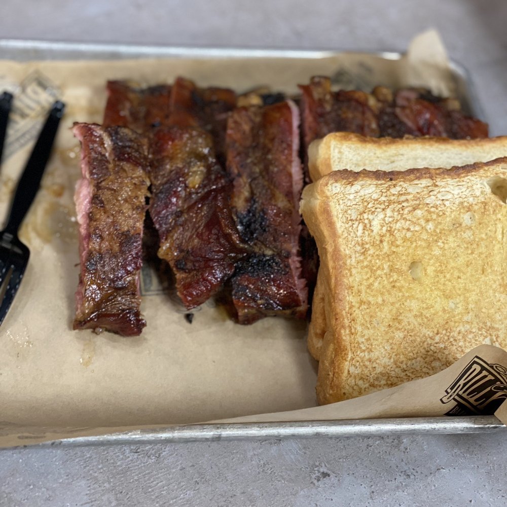 Full slab of ribs and Texas toast. Full slab of ribs and Texas toast.