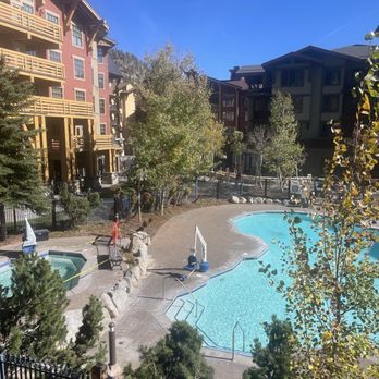 The Village Lodge - Our view and the pool - Hotels Near Me - Mammoth Lakes, California The Village Lodge - Our view and the pool - Hotels Near Me - Mammoth Lakes, California
